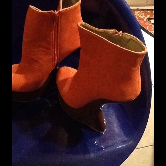 Liliana mini boots