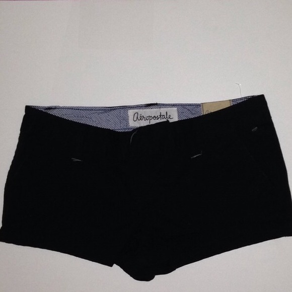 👏REDUCED!👏 Black shorts.