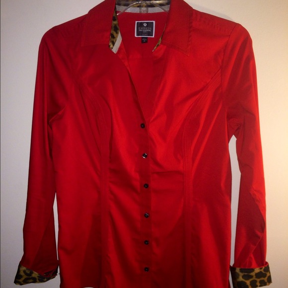 🎉HP 11/27🎉 🚫Sold🚫 New Red Express Animal Print - Picture 2 of 4