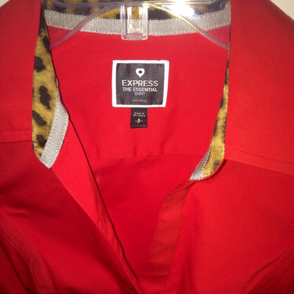 🎉HP 11/27🎉 🚫Sold🚫 New Red Express Animal Print - Picture 4 of 4