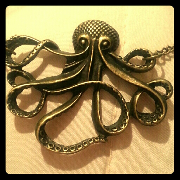Sale! Octopus necklace