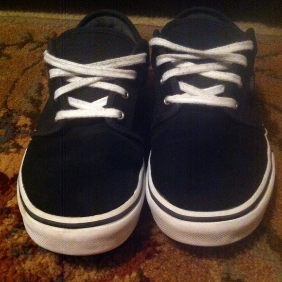 *****Black Vans Size 6*****