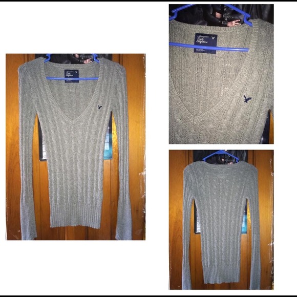 Gray american eagle sweater
