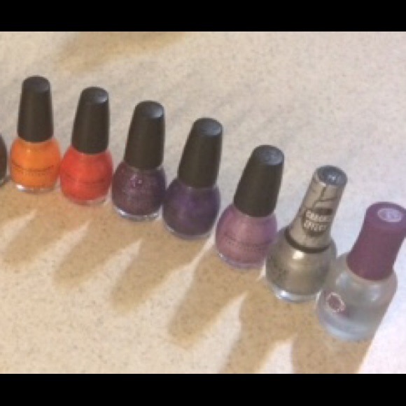 Bundle of 14 Nail Polish w/2 Bonus Gifts - Picture 3 of 4