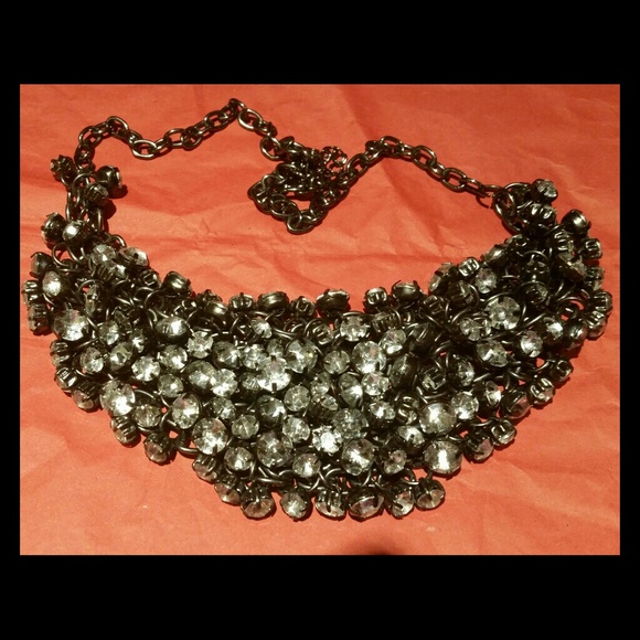 🎈🔥💣HUGE SALE🔥RHINESTONE STATEMENT NECKLACE - Picture 3 of 3