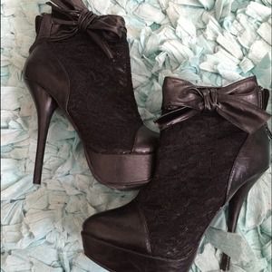 Black lace Booties