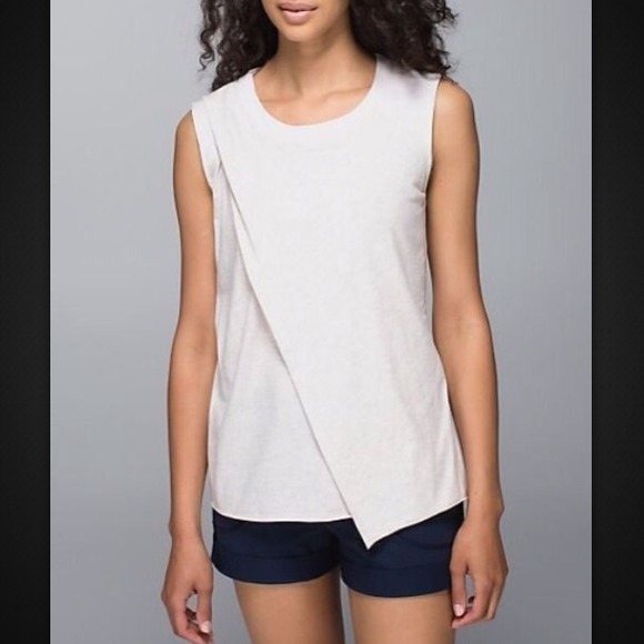 Lululemon Luxtreme Fabric To Class Tee-Size 4