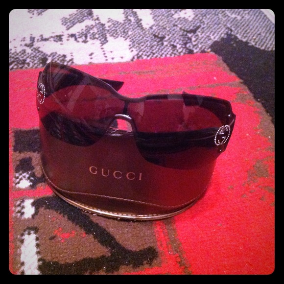 **Authentic ** Gucci Sunglasses😎🙋😍