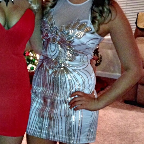 🚫SOLD🚫 Bebe sequins dress - Picture 2 of 3