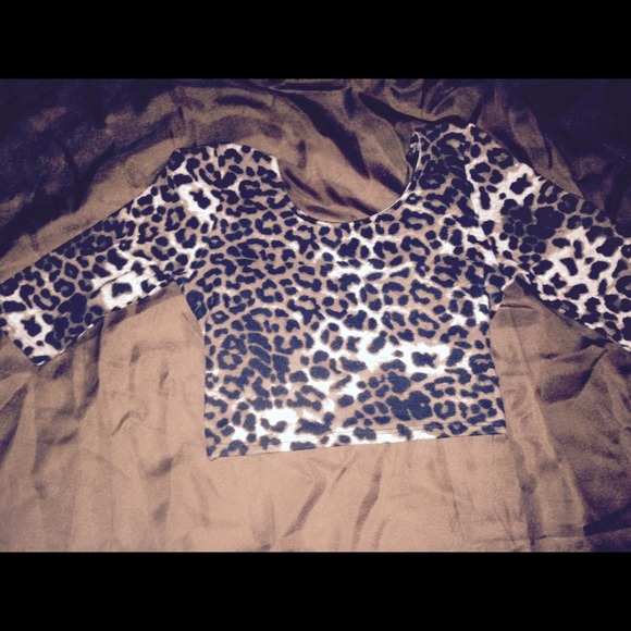 Crop top