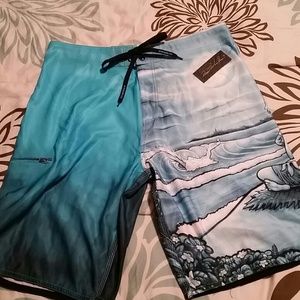 NWT Mens Hinano Board Shorts