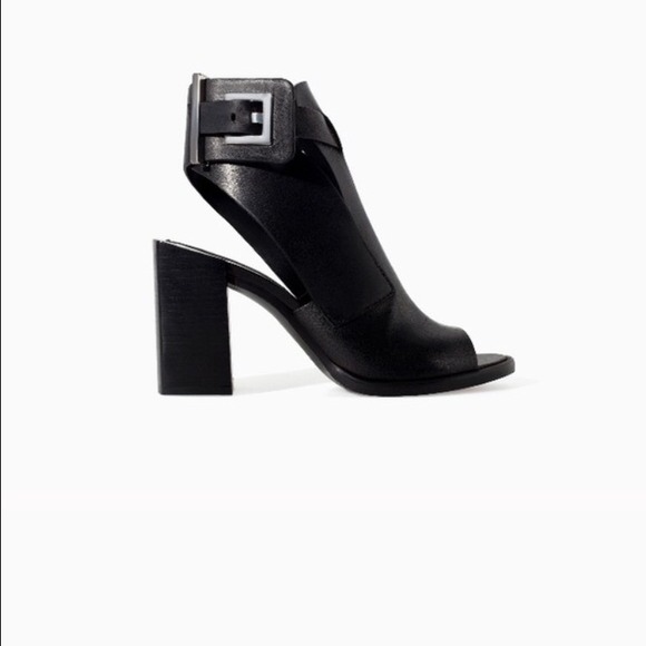 Zara Black heel