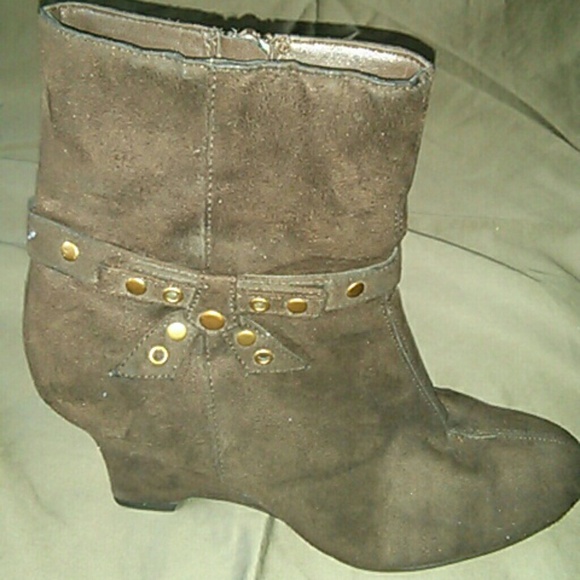 Women's ankle boots, like new