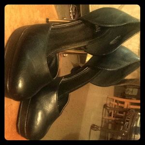 H&M steel heel pumps