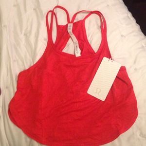 BNWT Lululemon crop top racer tank