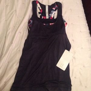BNWT Lululemon Stash It Tank