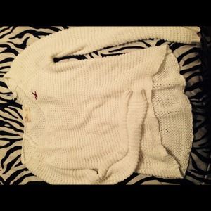 White hollister sweater