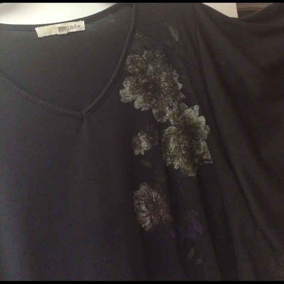 Rewind Fashion Top - Picture 2 of 3