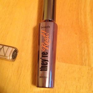 They're real Mascara by Benefit