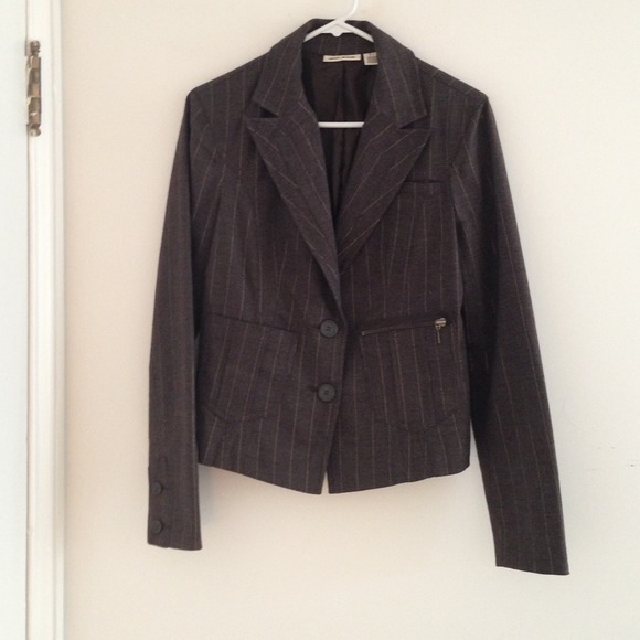 DKNY Jeans Short Blazer. - Picture 1 of 4