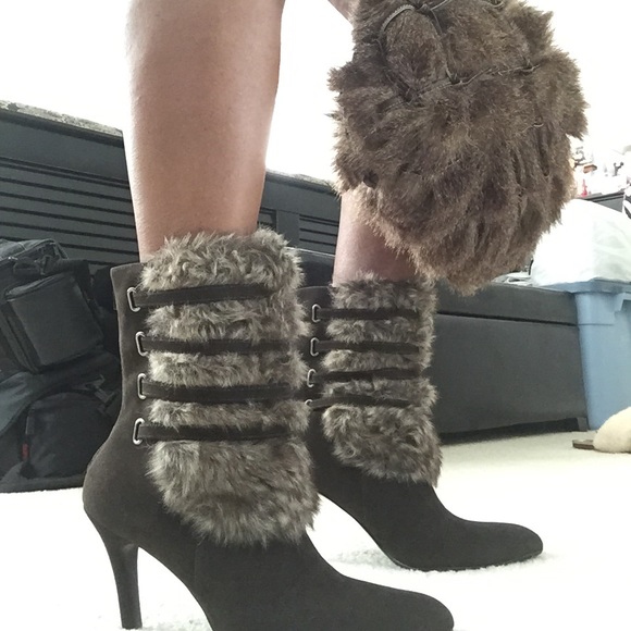 FAUX FUR BOOTS - Picture 4 of 4