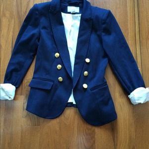 Navy fitted blazer