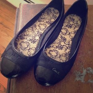 Coach flats