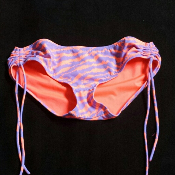 Never worn Victorias Secret bikini bottoms