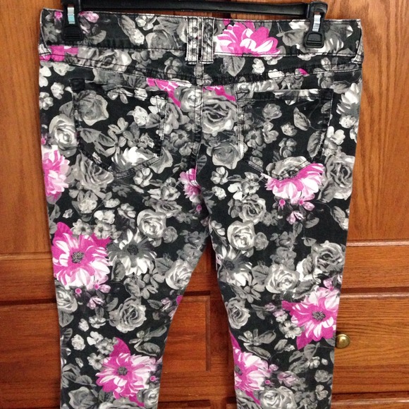 Candies skinny pants - Picture 3 of 4