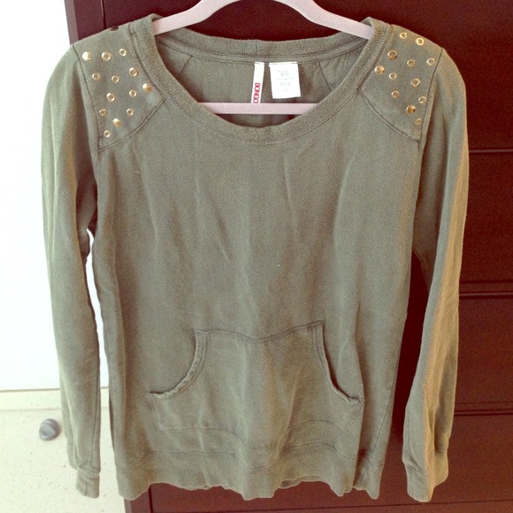 Army green sweater