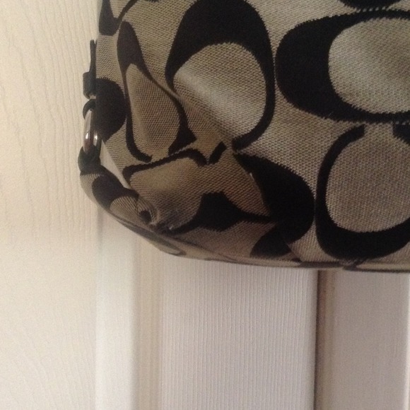 ❤Sale❤ Authentic Coach Black & Gray Bag - Picture 2 of 4