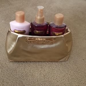 🛑SOLD🛑 Victoria secret Gift Set