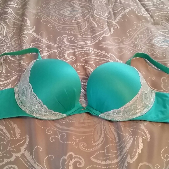 Victoria's Secret bra BUNDLE!! 2 bras