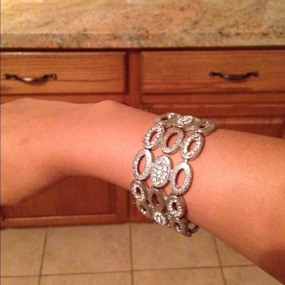 Silver bracelet with rhinestones! - Picture 3 of 3