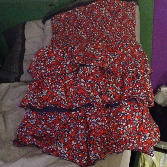 Floral strapless dress