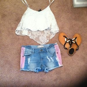 No boundaries jean shorts