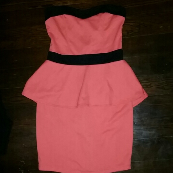 Orange/black pelum dress