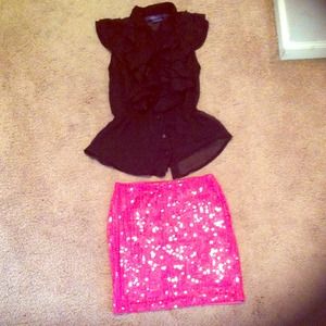 Wet seal pink straight tight skirt.