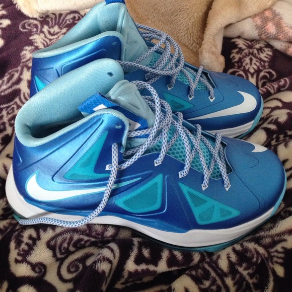 Lebron X Blue Diamond sz 5Y