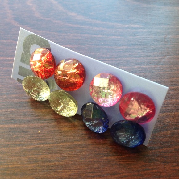 Colored Crinkled Metallic Button Stud Earrings - Picture 2 of 3