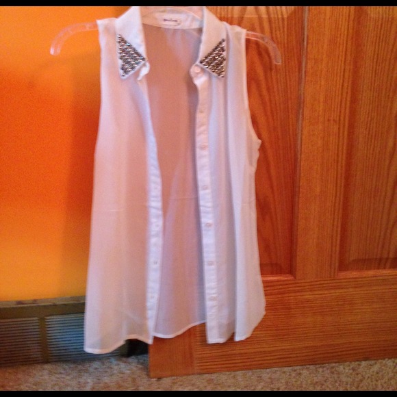 Cute sleeves blouse