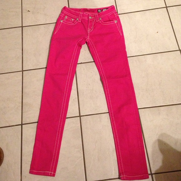 Hot pink Miss Me jeans!