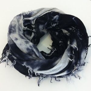 Chan Luu Scarf