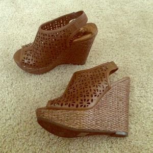 brown wedges