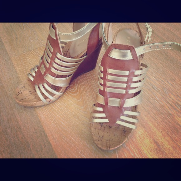 BCBGeneration gladiator wedges