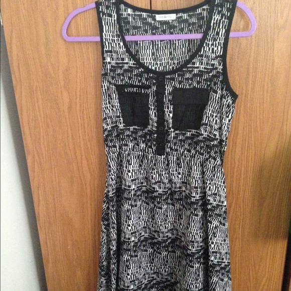 High Low Dress - Picture 2 of 3