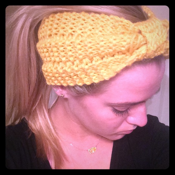 Yellow sweater headband