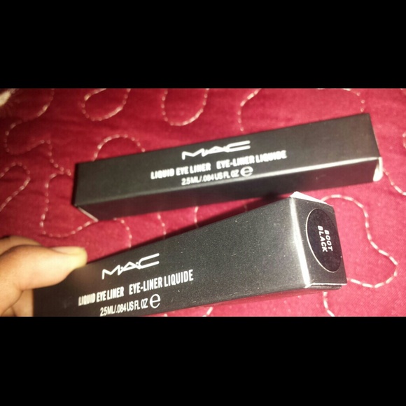Mac liquid eyeliner