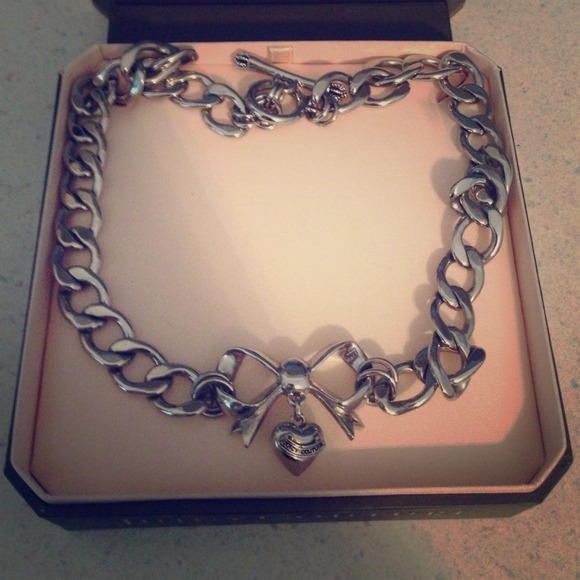 Juicy couture silver bow choker chain necklace.