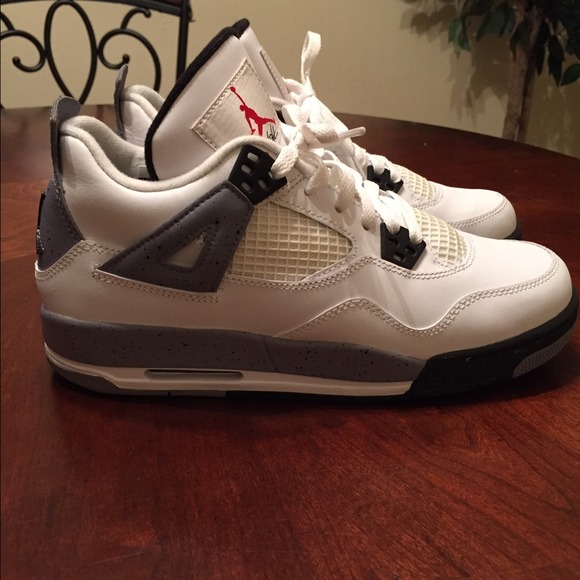 Jordan Retro 4 Cement  (Negotiable)